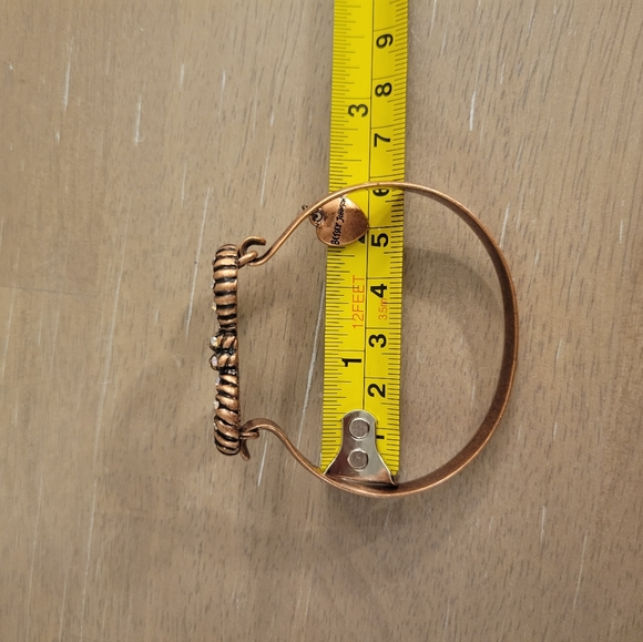 Betsey Johnson Bow Bangle Bracelet - Picture 10 of 10